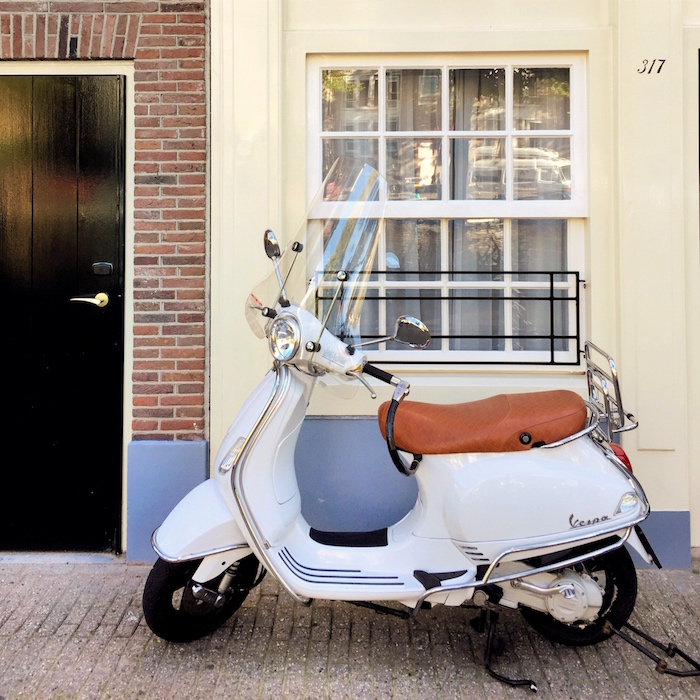 amsterdam moped