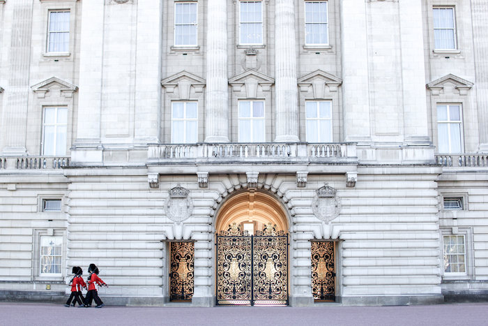 london buckingham palace guards