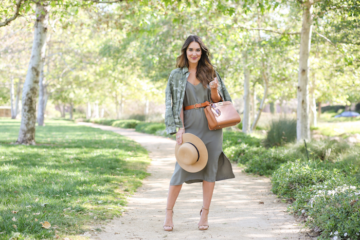 styling a straw boater hat