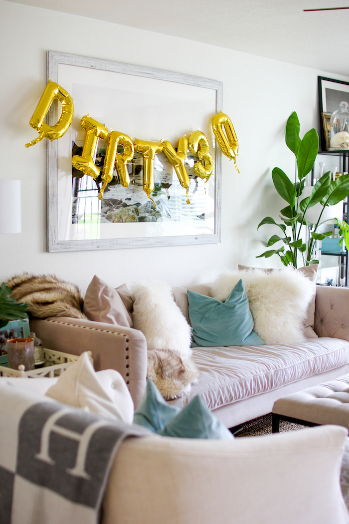 gold birthday balloons