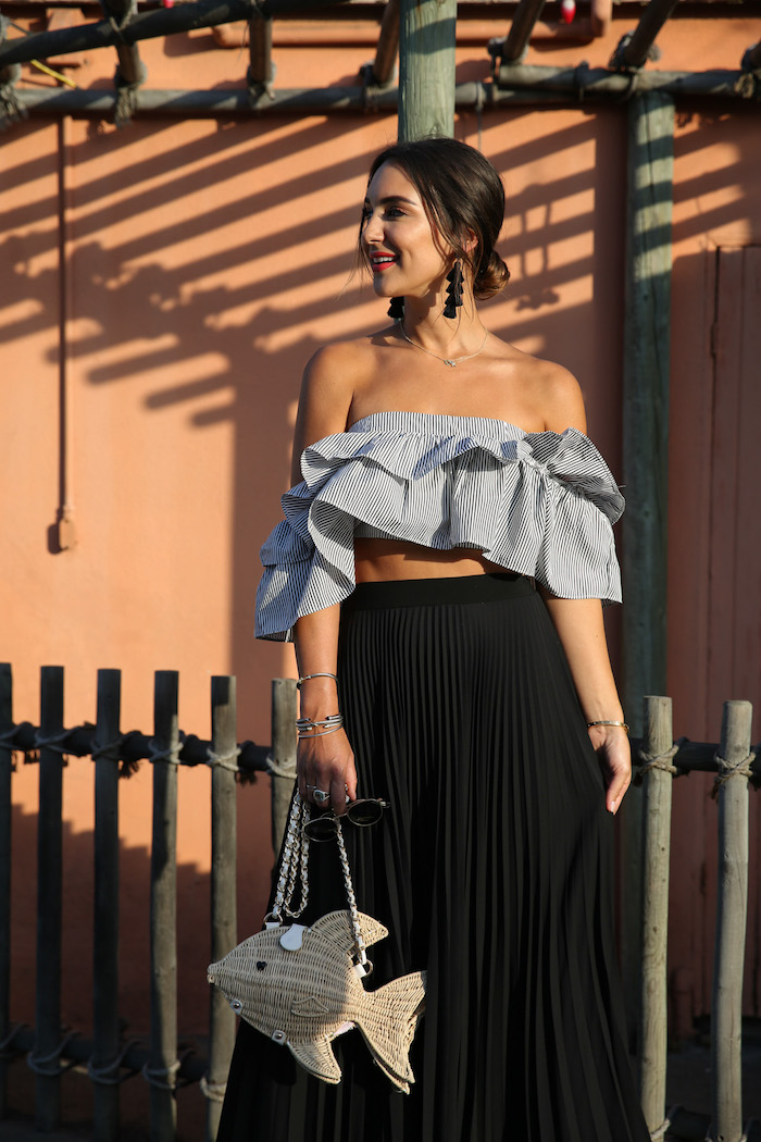 black and white ruffled crop top