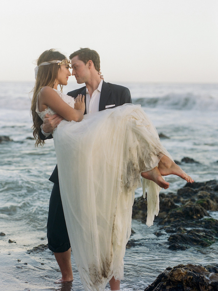 wedding couple in water