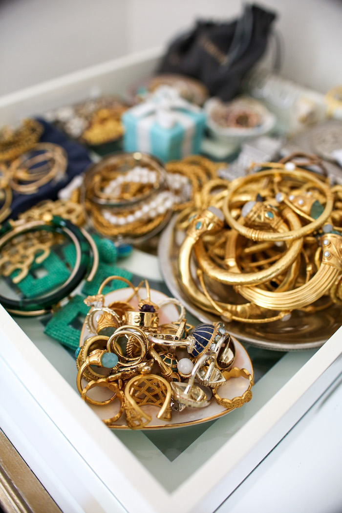 how I organize my jewelry