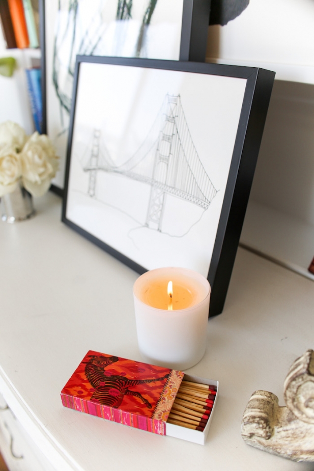 votivo red currant candle