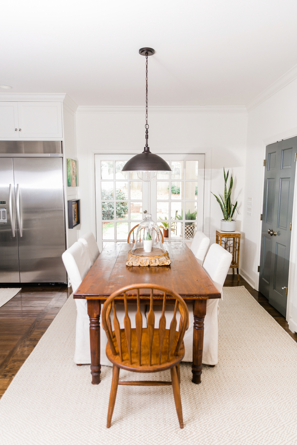 breakfast room table