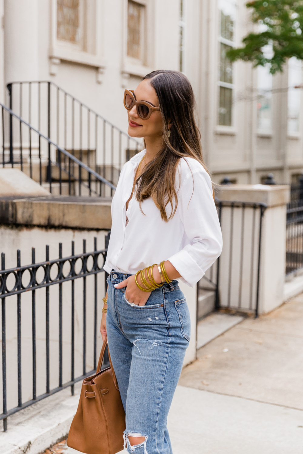 White And Denim Outfits That Never Look Boring