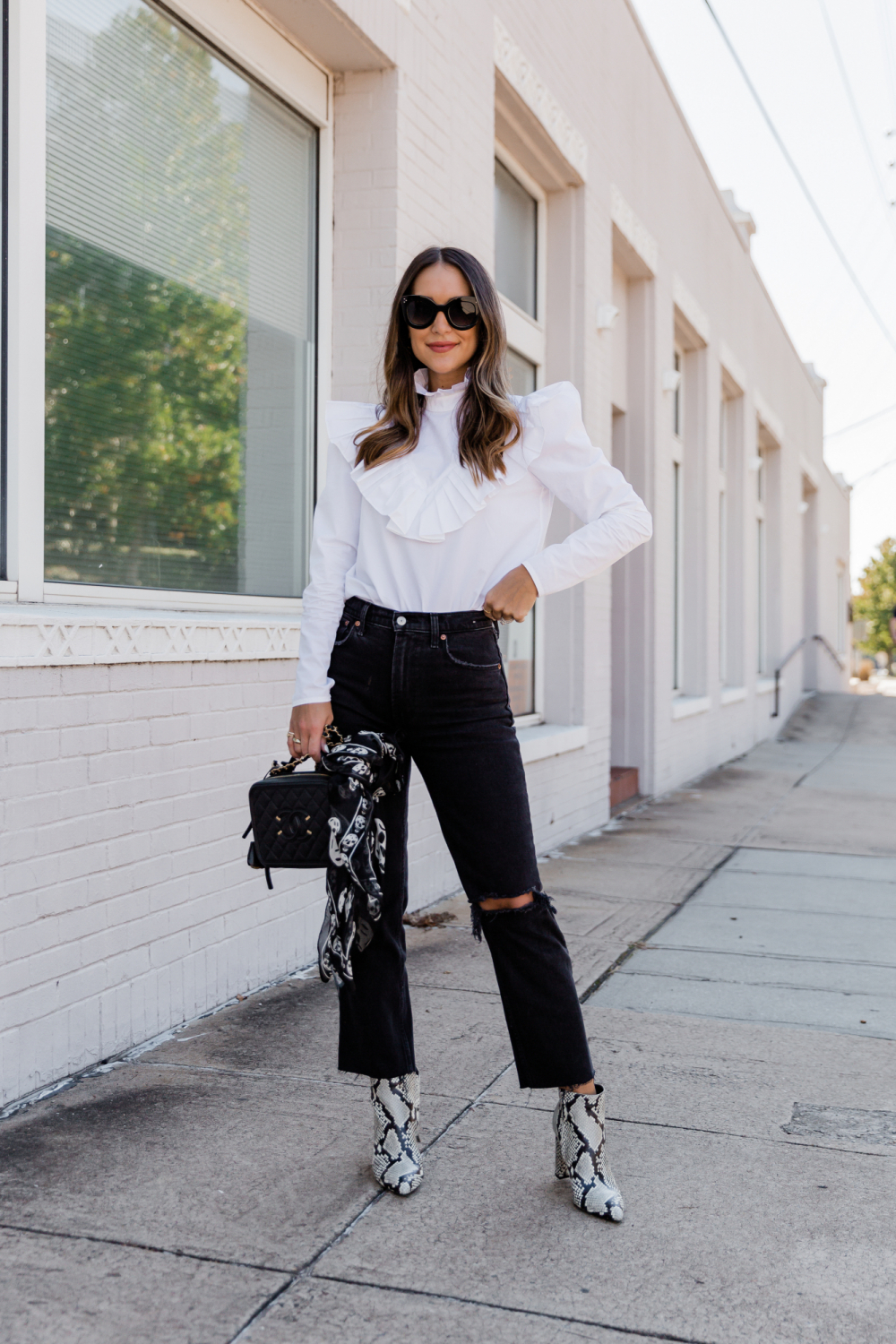 black high waist jeans