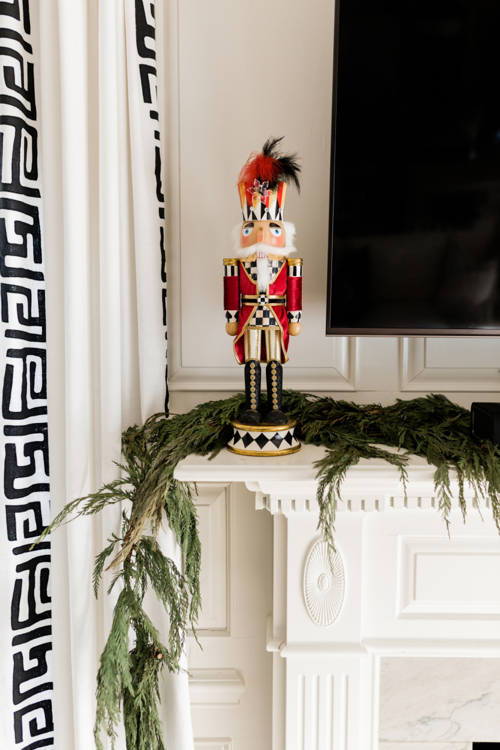 mantle nutcracker