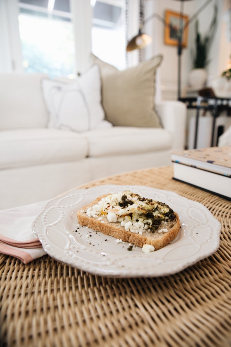 Pesto Egg Toast