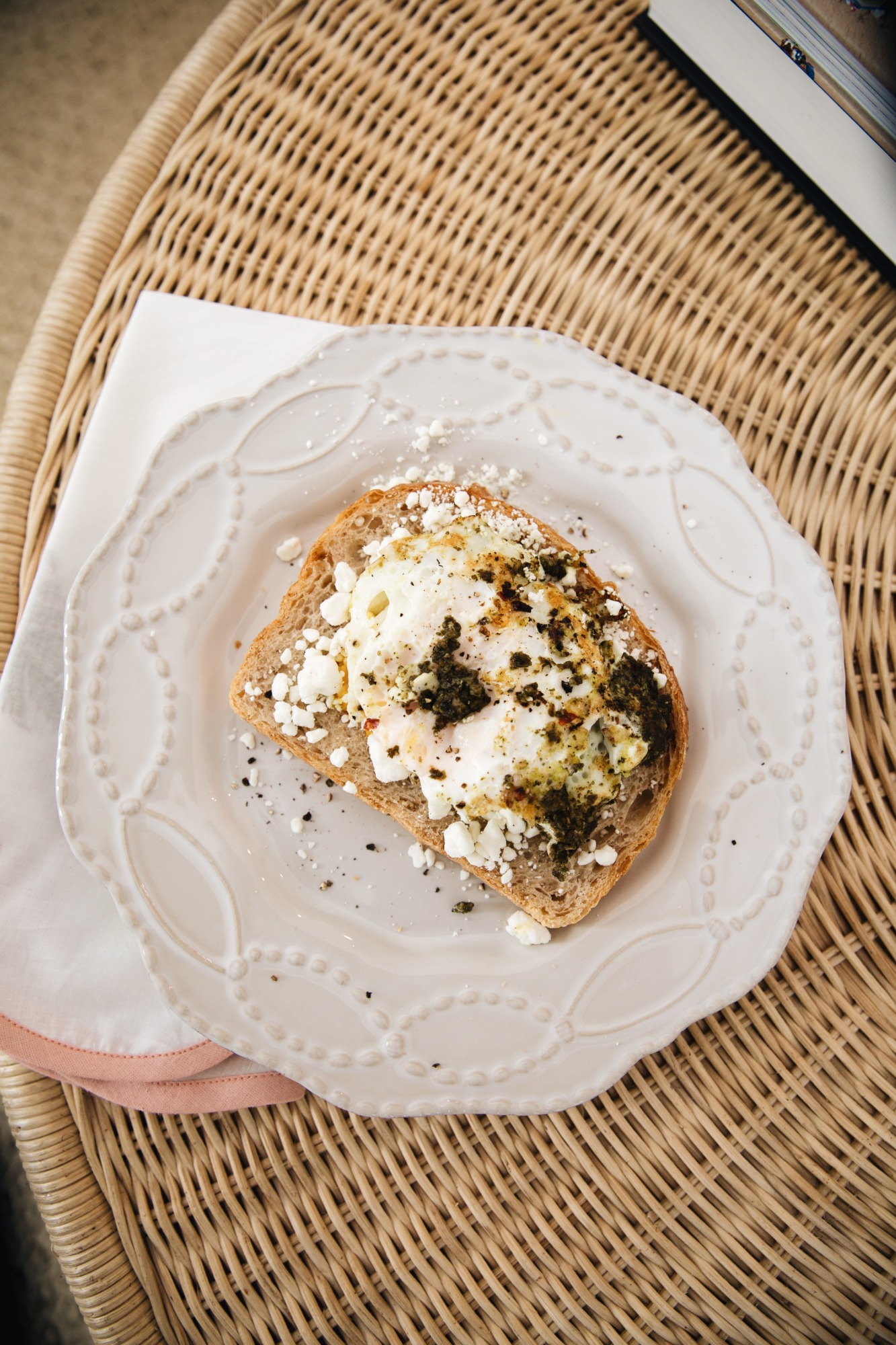 pesto egg toast