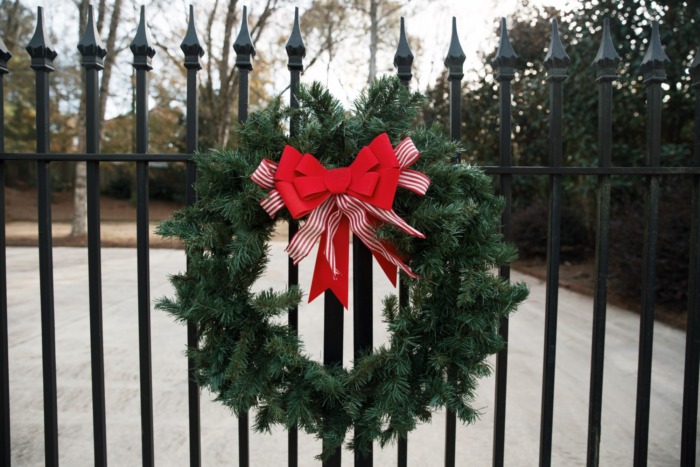 fence wreath