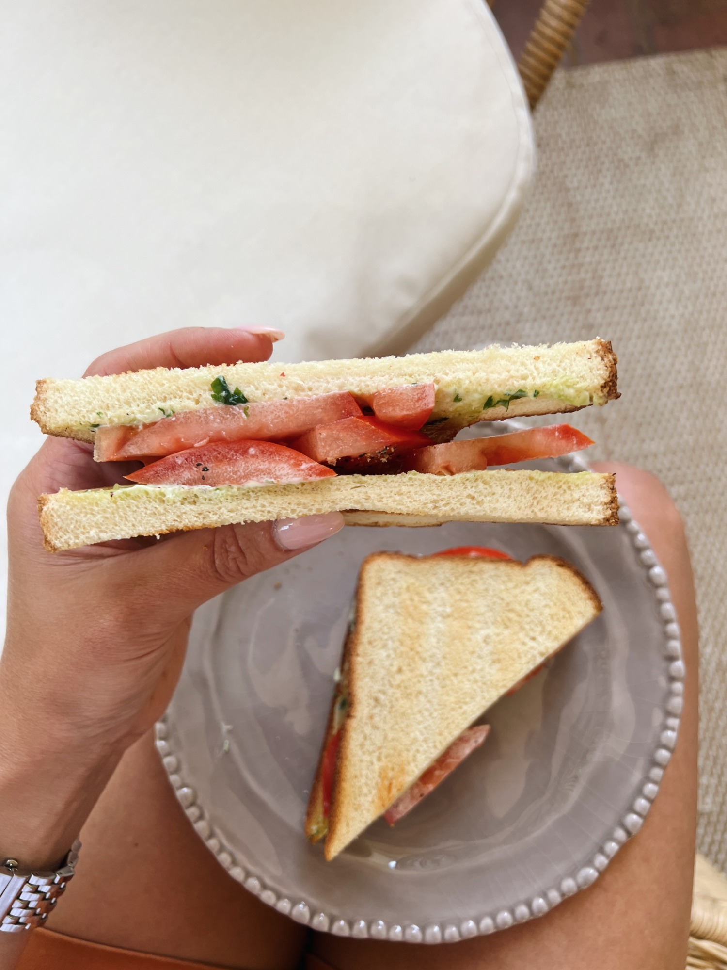 tomato on potato bread